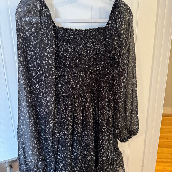 💥TWIK BLACK DRESS WITH FLOWERS💥✨PERFECT CONDITION✨ ⁉️ MAKE AN OFFER ⁉️ - Picture 4 of 5